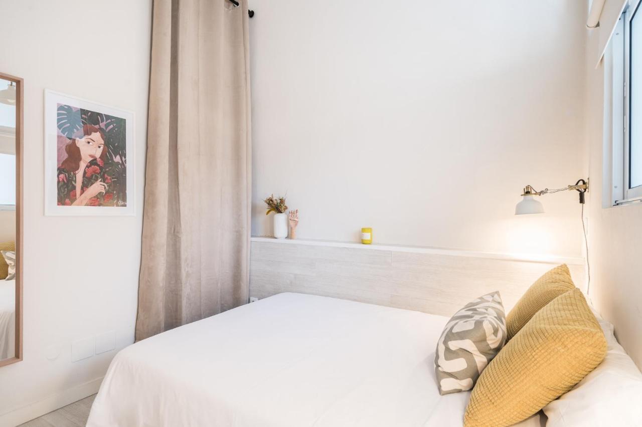 Cozy With Sunny Terrace In The Heart Of Gracia *