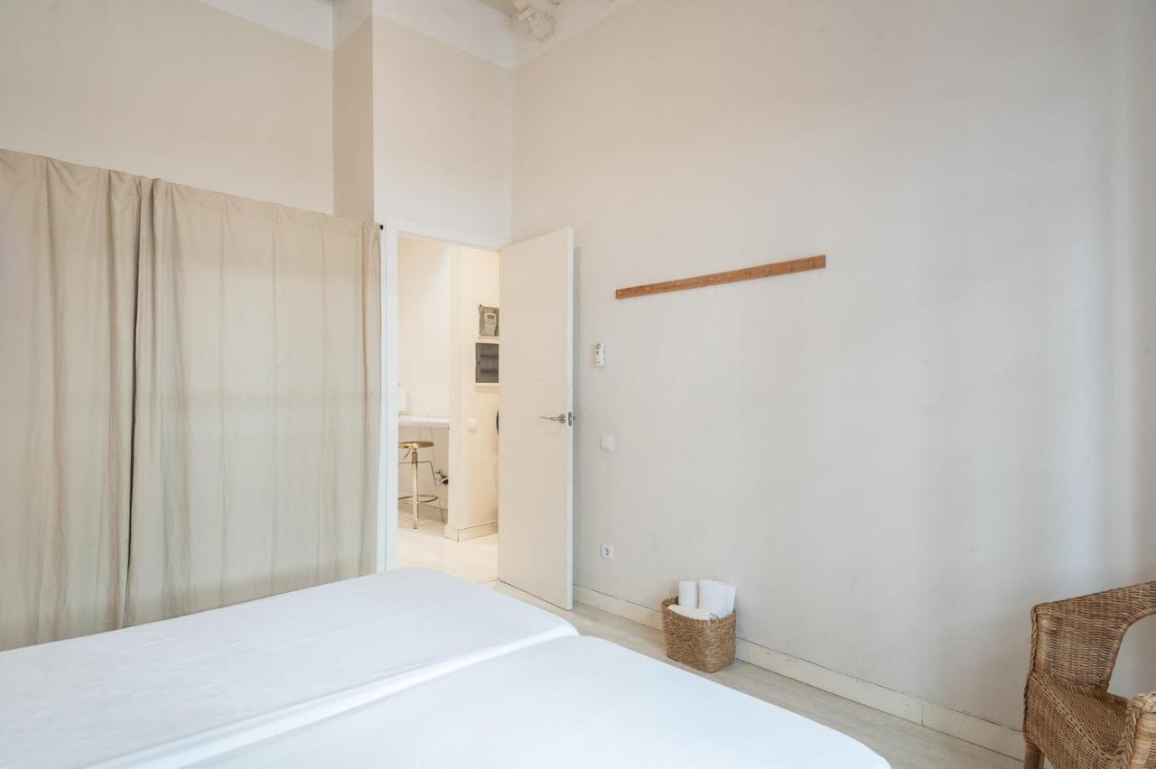 Cozy With Sunny Terrace In The Heart Of Gracia Apartment *