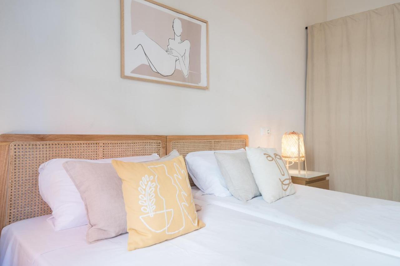 Cozy With Sunny Terrace In The Heart Of Gracia Apartment *